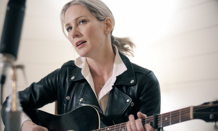 Allison Moorer Folk Alley Session 30A 750x450